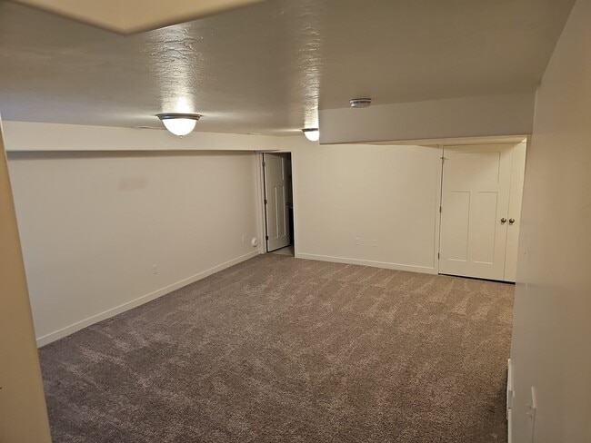 Building Photo - 14912 S Thunder Horse Ln