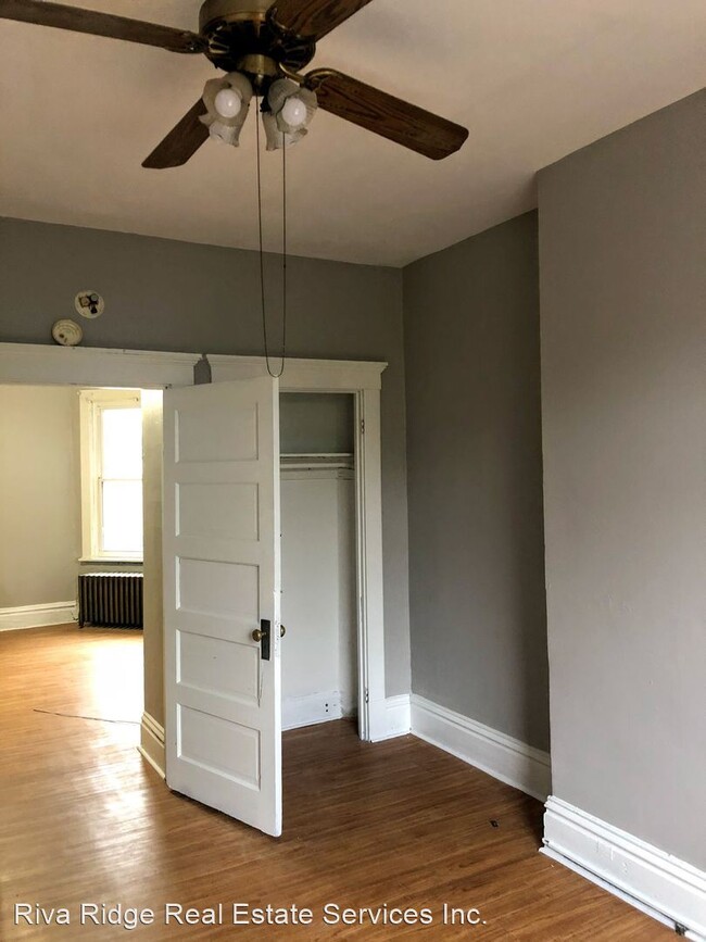 Building Photo - 4 br, 2 bath House - 3433 Parkview Avenue