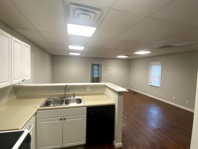 Building Photo - Coming Soon!  1 Bedroom 1 bath Home in Pittsview AL!