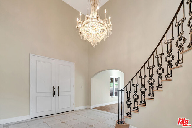 Foto del edificio - 16608 Park Ln Cir