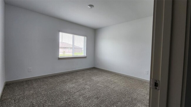 Foto del edificio - 61 Spring Ln