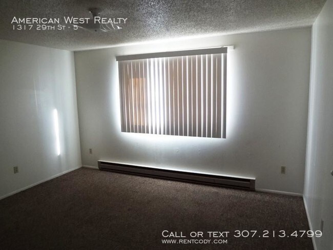 Building Photo - 2 bedroom in Cody WY 82414