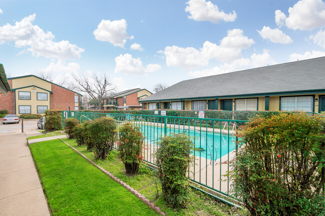 Pecan Square Apartments - Arlington, TX | Apartments.com