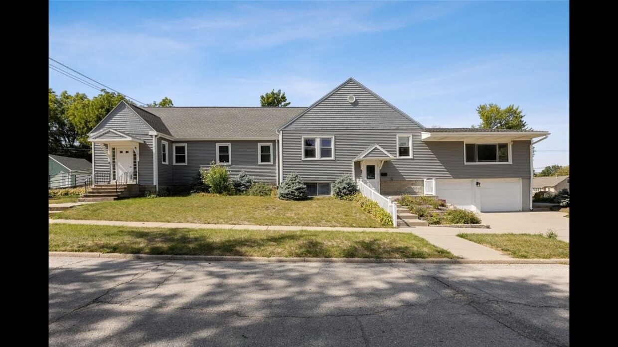 Primary Photo - 1000-1013 13th St