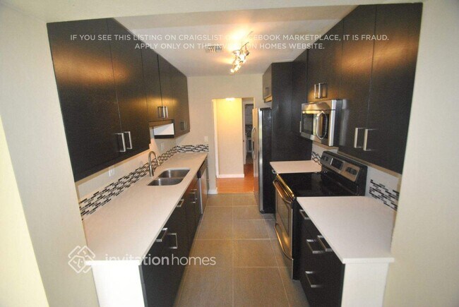 Foto del edificio - 4707 Holly Dr