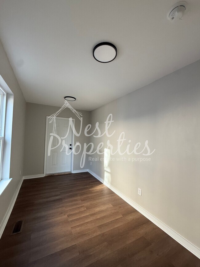 Foto del edificio - 233 E Cambridge Ave