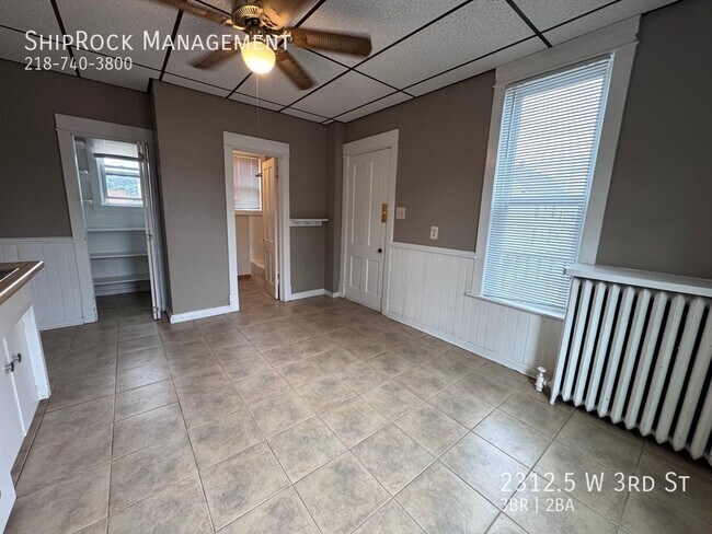 Building Photo - 2312.5 W 3rd St