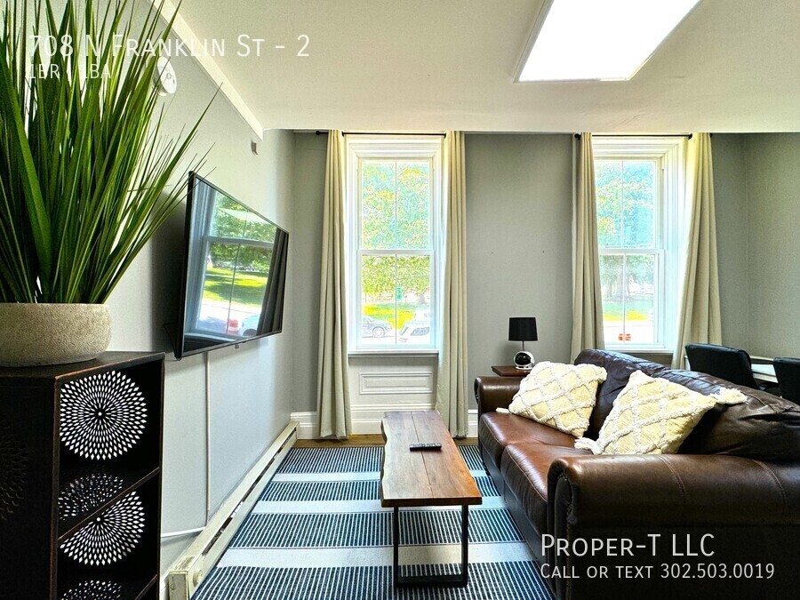 Foto principal - 708 N Franklin St
