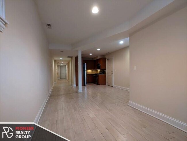 Foto del edificio - 2 bedroom in CHICAGO IL 60613