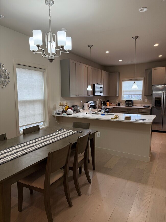 Foto del edificio - 1715 24th Pl SE