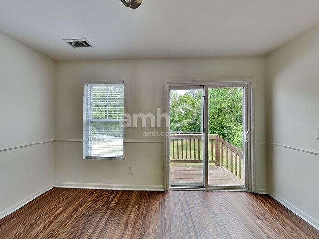 Building Photo - 246 Chadford Place