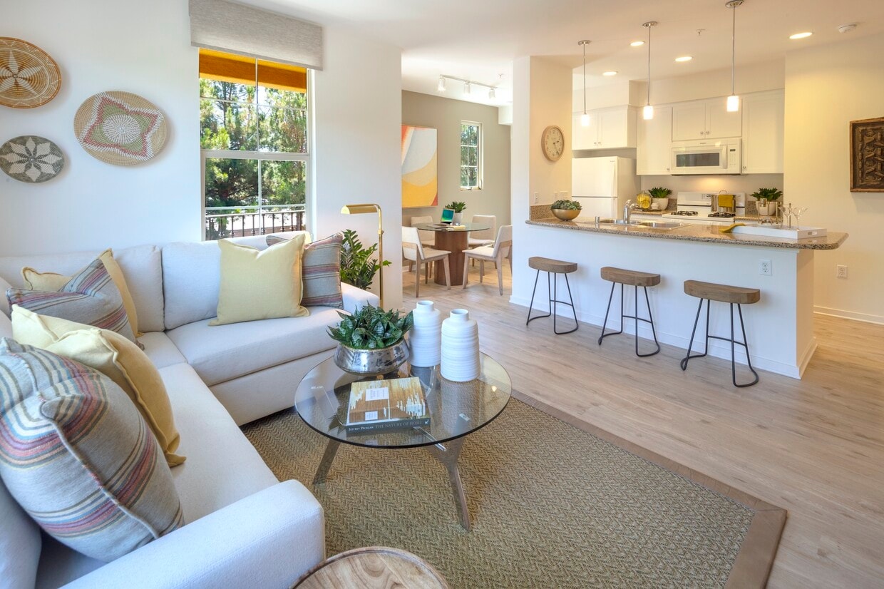 Stonegate Apartment Homes Irvine, CA