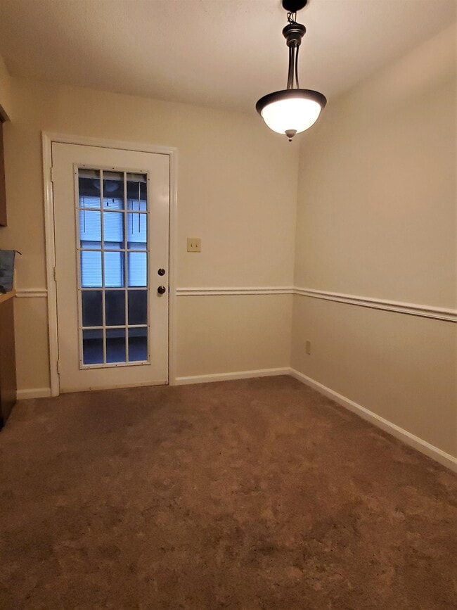 Building Photo - 1029 Rock Knoll Ct
