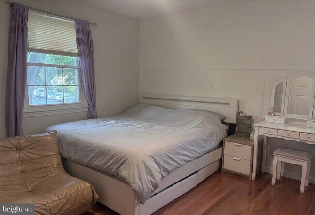Foto del edificio - 4360 Greenberry Ln