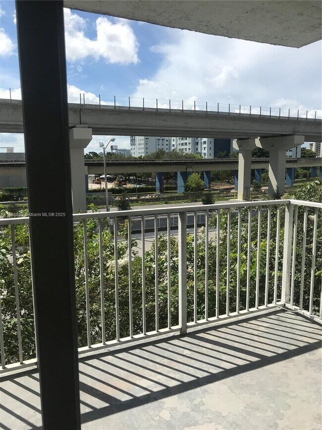 Foto del edificio - 850 N Miami Ave