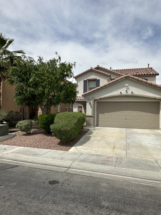 Foto principal - 2312 Cockatiel Dr