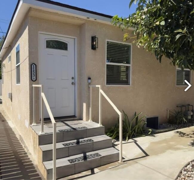 Building Photo - 1153 Alameda Ave