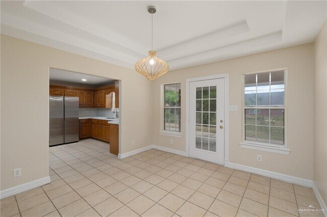 Foto del edificio - 2403 Sunset Ln