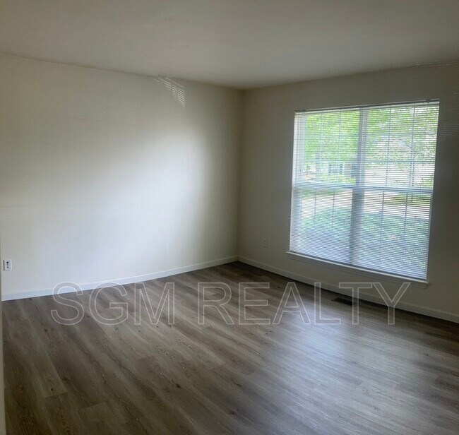Building Photo - 1711 Ambrose Terrace Dr