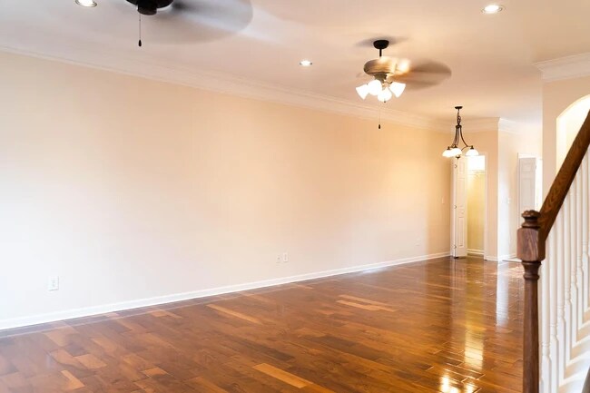 Sala de estar - 1709 Cherokee Rd