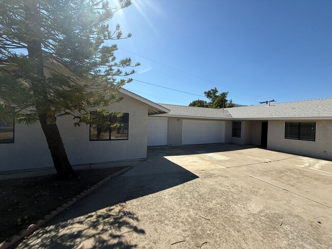Building Photo - 2 ON 1 PROPERTY in ALPINE! 3BR/2BA home PL...