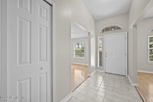 Foto del edificio - 4736 Kernan Mill Ln E