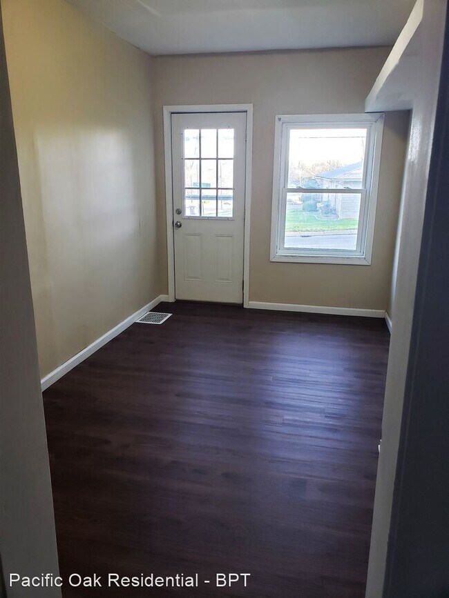 Building Photo - 4 br, 1 bath House - 2711 W Maryland St.