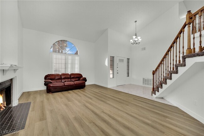 Building Photo - 2812 Waterview Dr