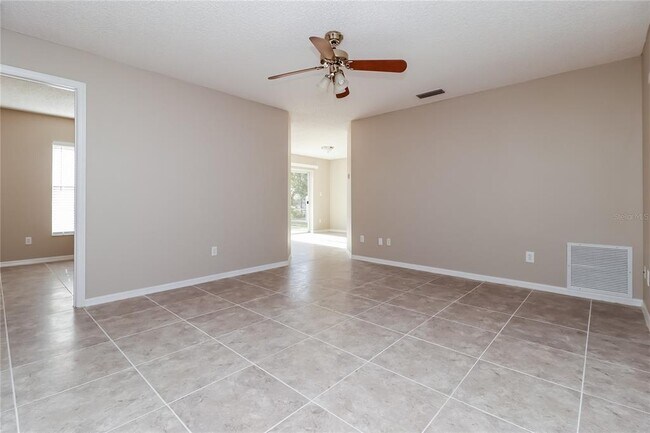 Foto del edificio - 605 Dorothy Cir