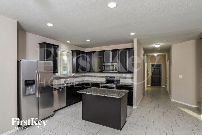 Building Photo - 9923 Silver Spoon