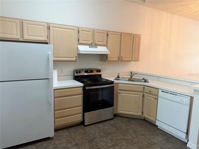Building Photo - 149 Reserve Cir