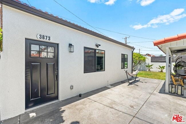 Foto del edificio - 3873 Roxton Ave