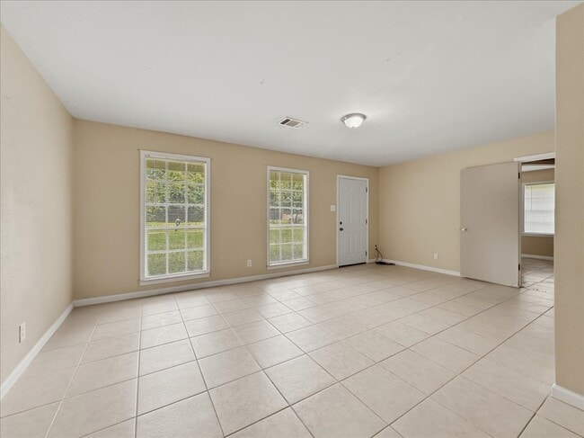 Building Photo - 5744 Guice Dr