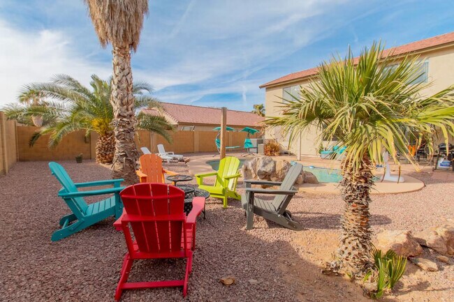 Foto del edificio - 1387 E 10th Pl