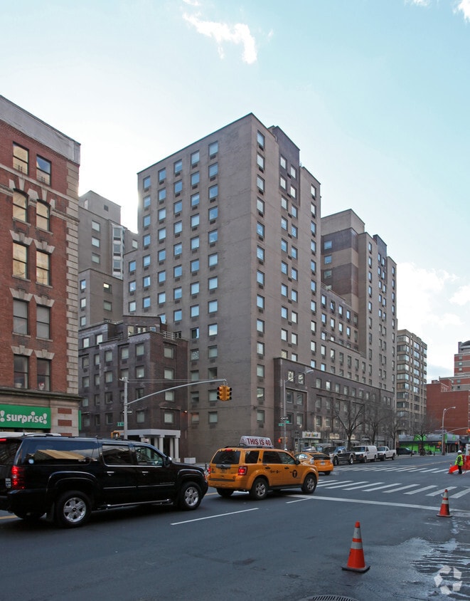 Building Photo - Third Avenue North