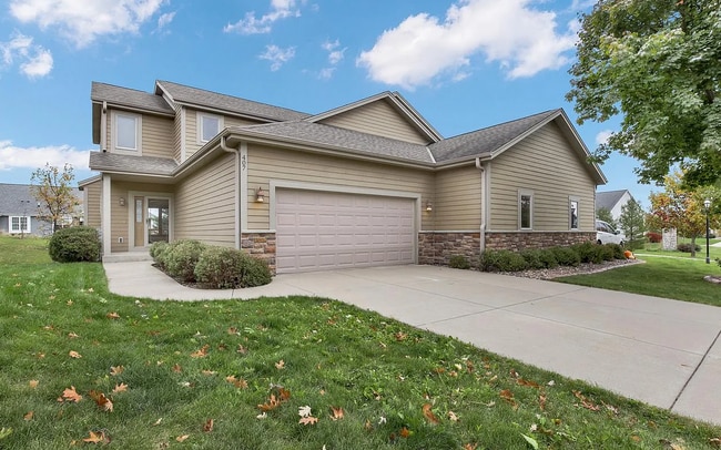 Building Photo - 407 Century Oak Dr