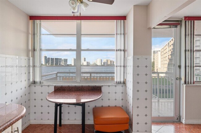 Foto del edificio - 251 174th St