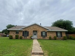 Building Photo - 2617 Arcady Cir