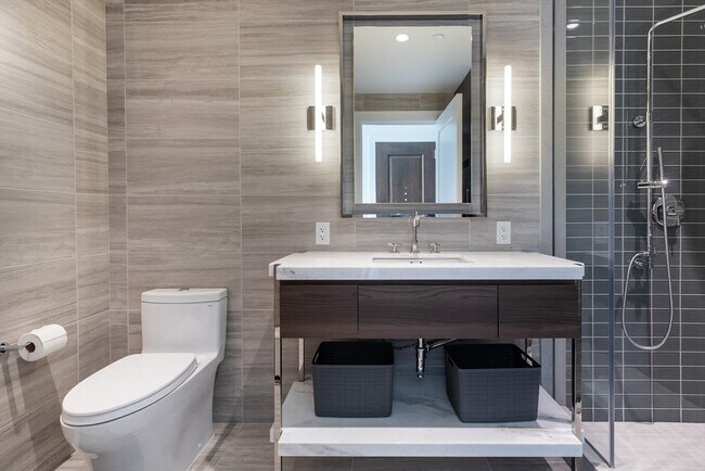 Building Photo - 430 Stuart St