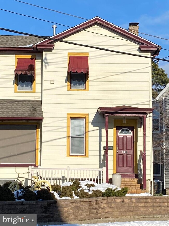 Building Photo - 101 Ellis St
