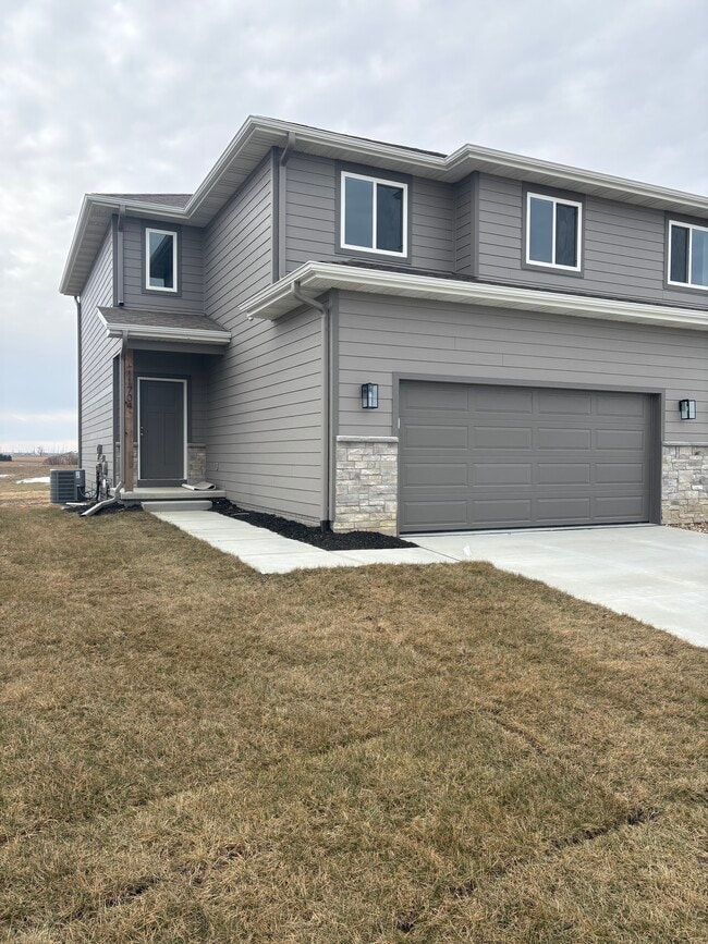 Photo - 11704 S 125th St Townhome