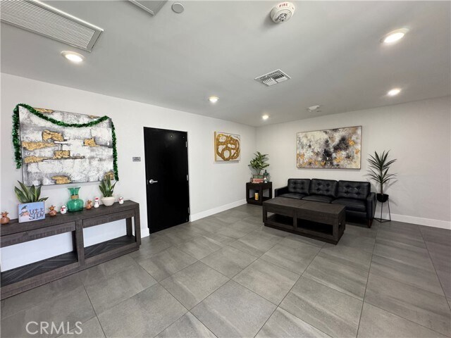 Foto del edificio - 4383 N Sepulveda Blvd