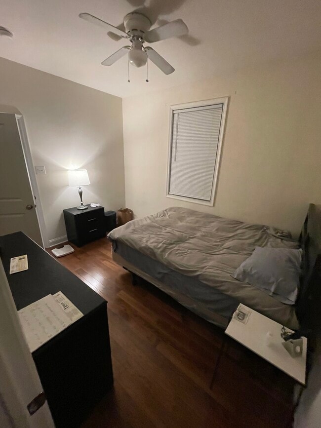 1 bedroom on main floor - 778 S Harshaw St