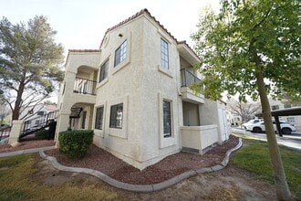 Building Photo - 4729 Nara Vista Way