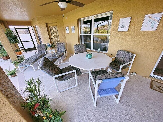Foto del edificio - 176 Blue Heron Ct