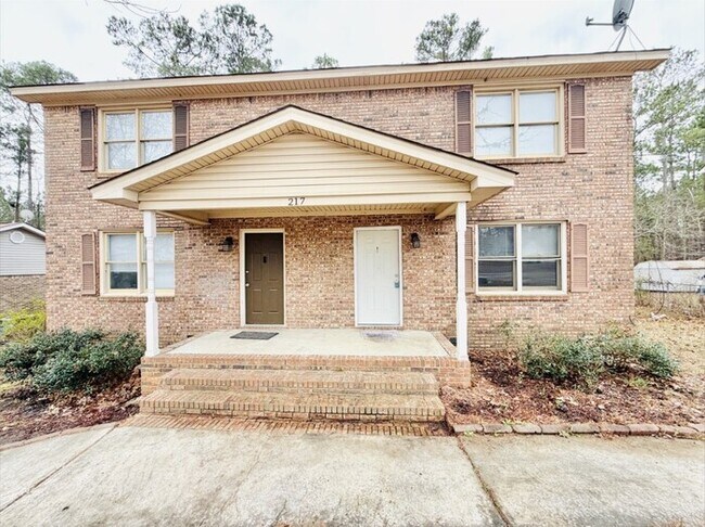 Foto del edificio - Updated Two Bedroom Townhome
