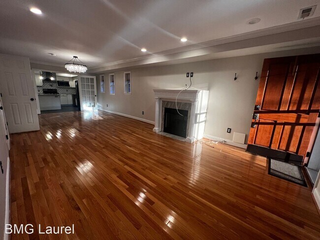 Foto del edificio - 3 br, 2.5 bath House - 308 44th St NE