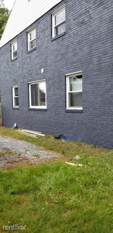 Building Photo - 44 br, 1.5 bath House - 6309 Longfellow St