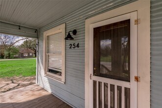 Building Photo - 254 S Railroad St