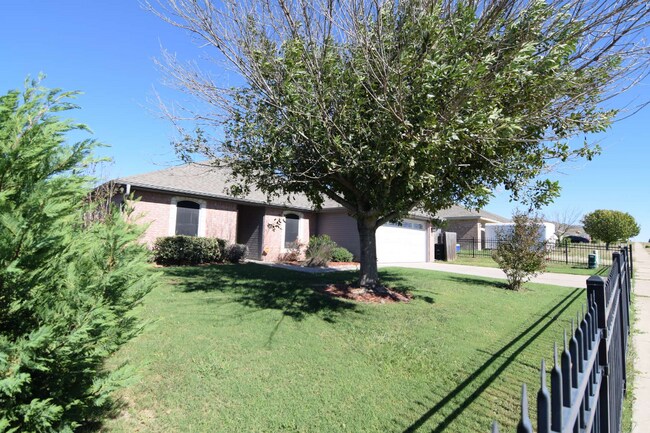 Foto del edificio - 1409 Copper Creek Dr